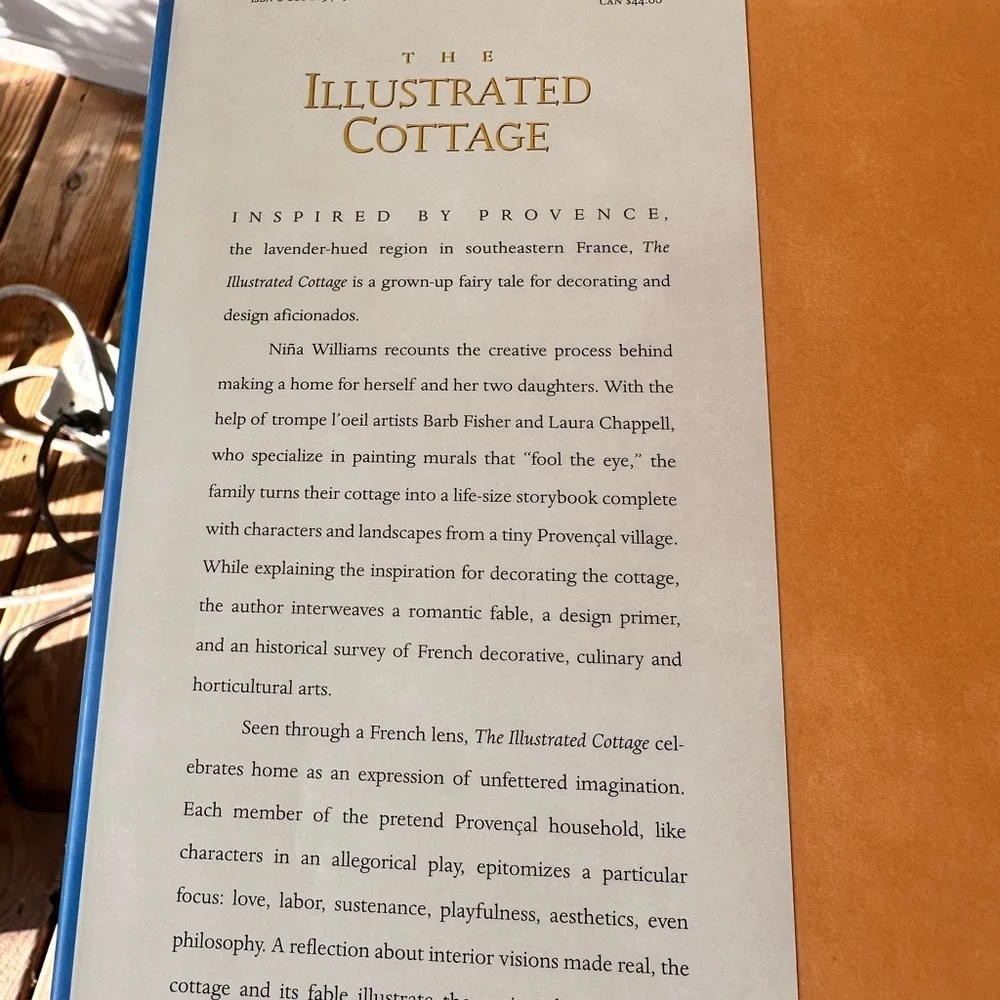 The Ilustrated Cottage coffee table book